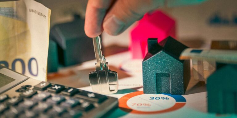 Why Financial Clarity Matters Before Making Investment Decisions